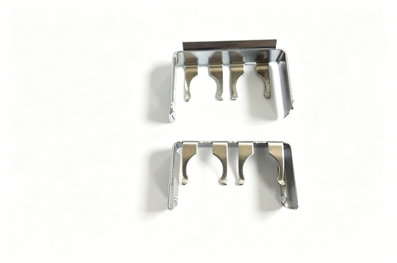 Plug lock buckle 3